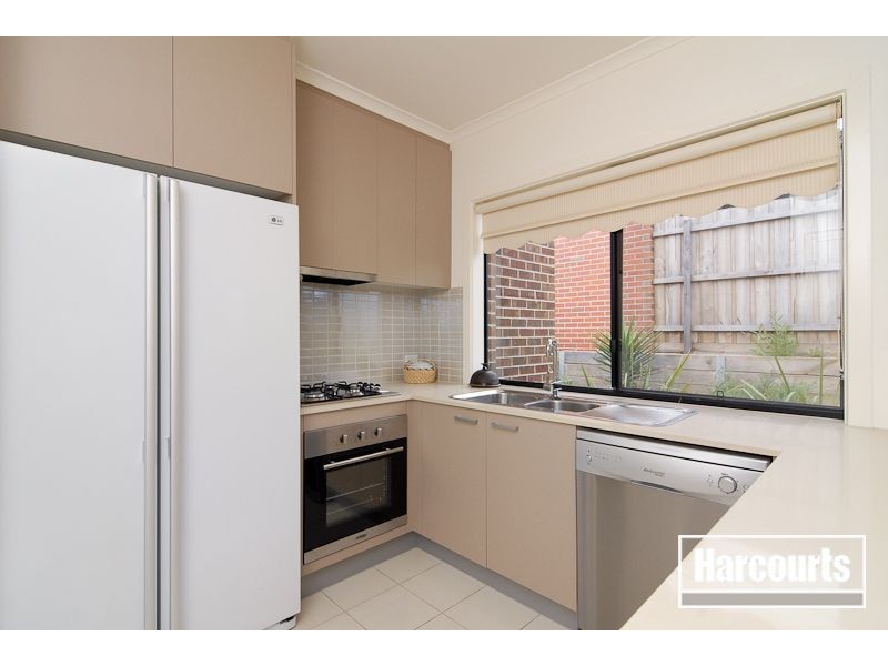 40/21 Kingfisher Drive, Doveton VIC 3177