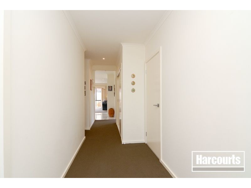 40/21 Kingfisher Drive, Doveton VIC 3177