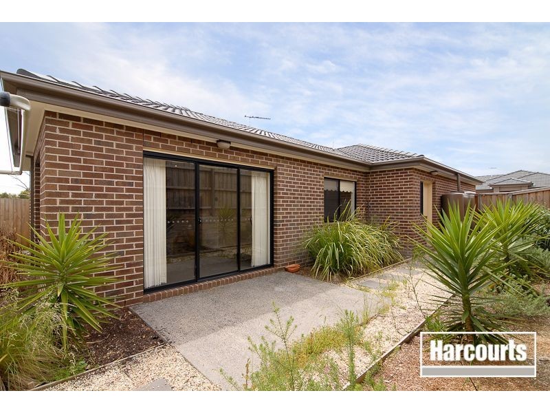 40/21 Kingfisher Drive, Doveton VIC 3177