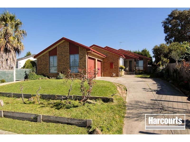 5 Hinrichsen Drive, Hallam VIC 3803