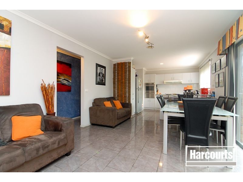 5 Belalie Close, Hampton Park VIC 3976