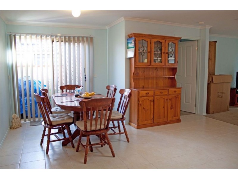 53 Fallingwater Drive, Pakenham VIC 3810