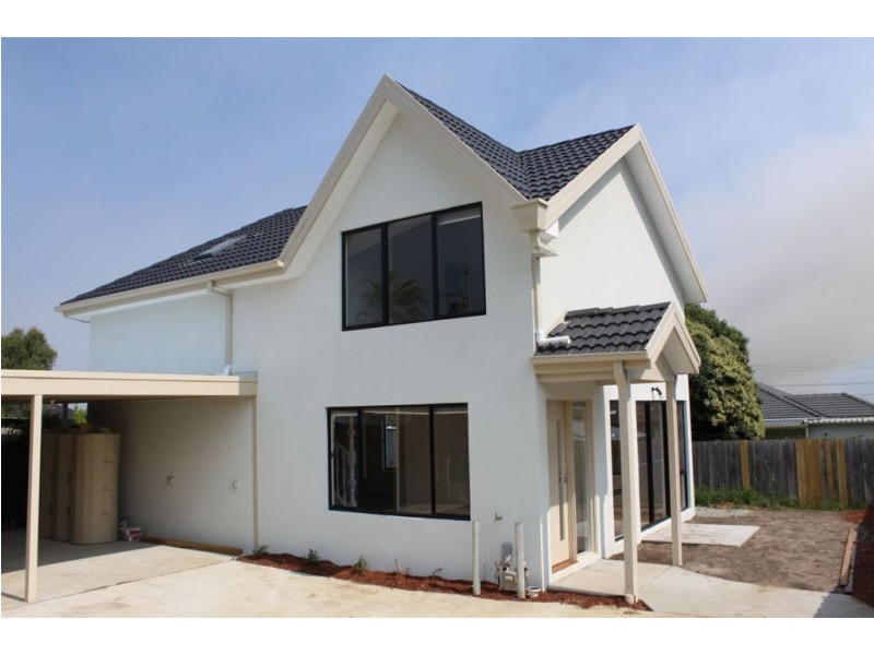 2/3 Ti Tree Drive, Doveton VIC 3177