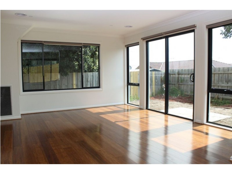 2/3 Ti Tree Drive, Doveton VIC 3177