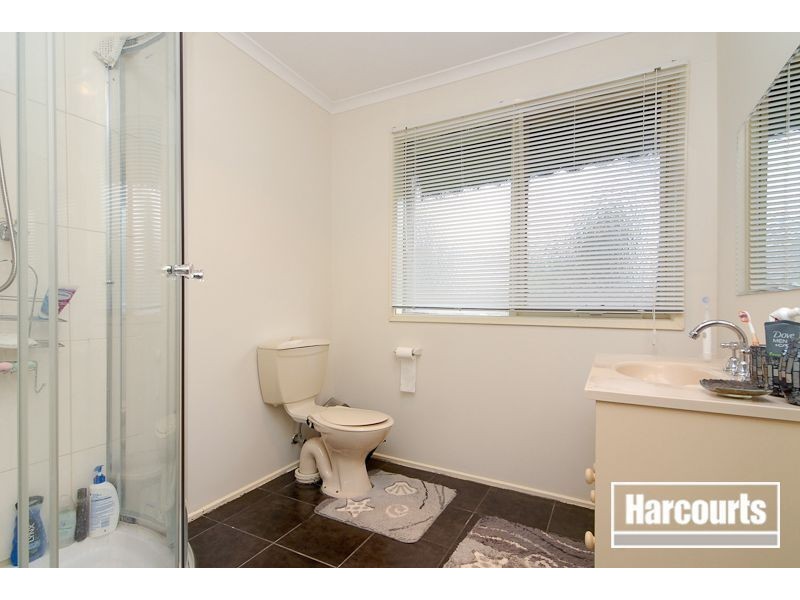 20 Saxonwood Drive, Narre Warren VIC 3805