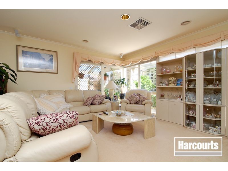 2 Tolmie Rise, Hallam VIC 3803