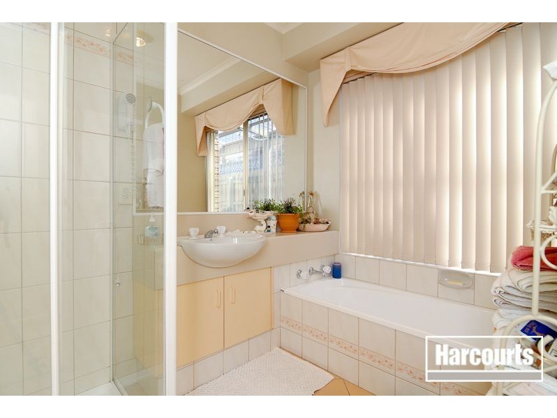 2 Tolmie Rise, Hallam VIC 3803