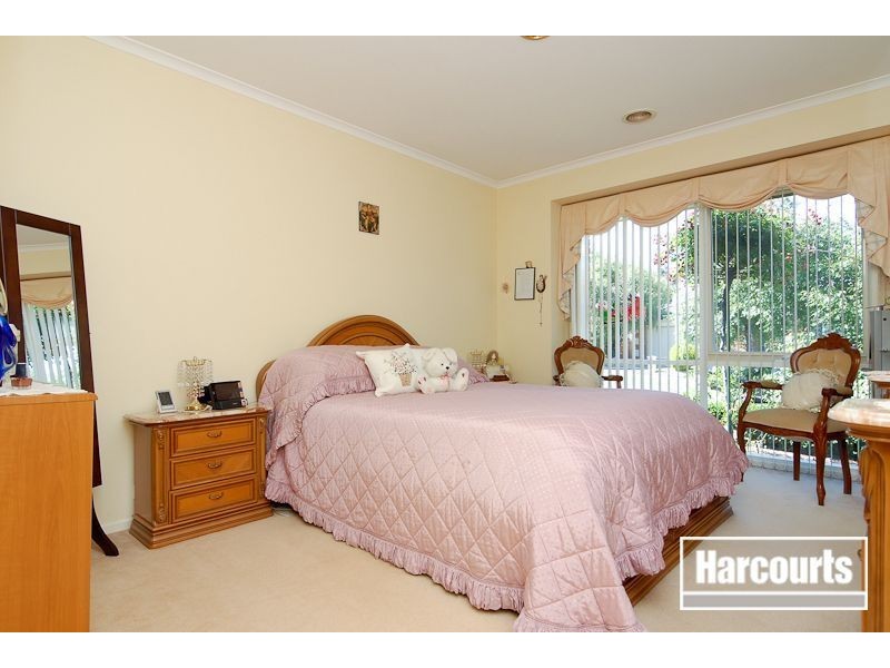 2 Tolmie Rise, Hallam VIC 3803