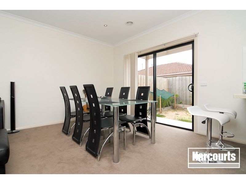 2/8 Jones Road, Dandenong VIC 3175