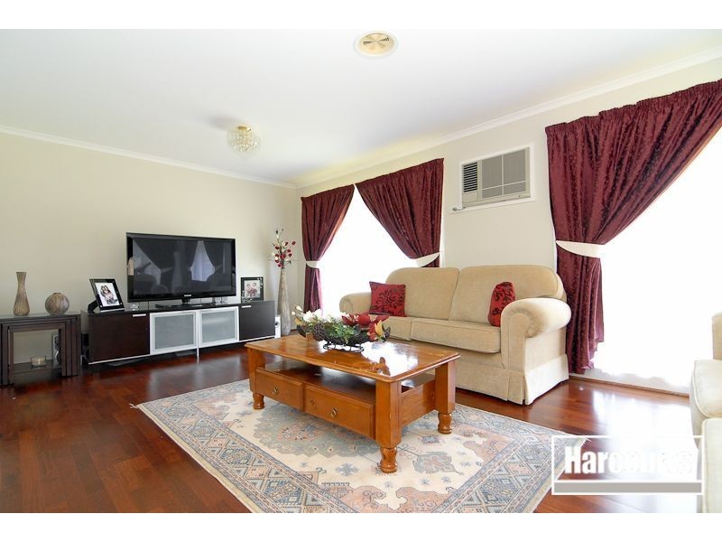 16 Chain Court, Narre Warren South VIC 3805