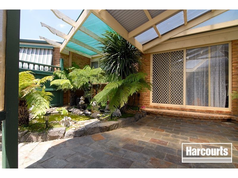 16 Chain Court, Narre Warren South VIC 3805