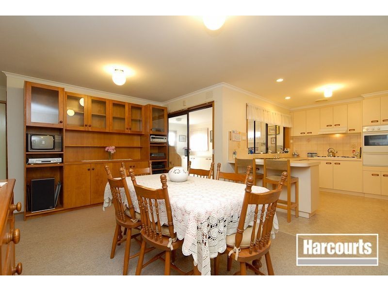 5 Hawking Avenue, Hampton Park VIC 3976