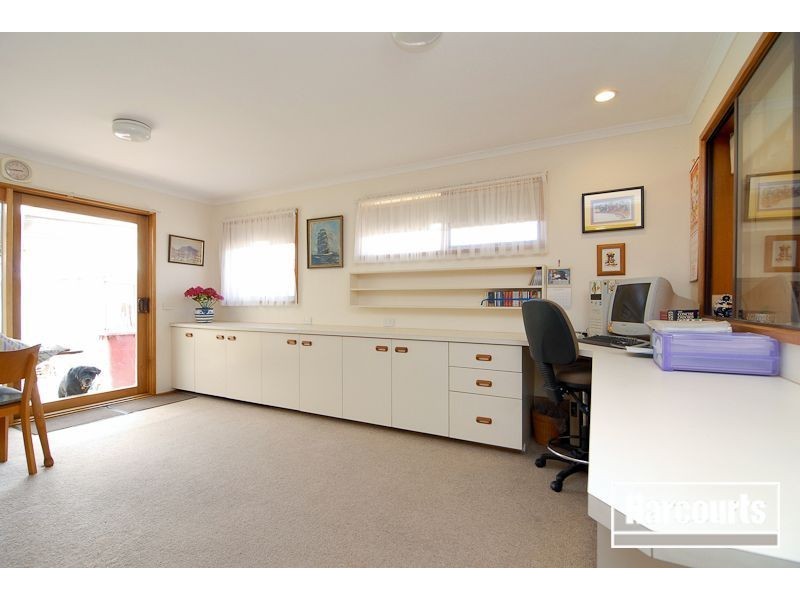 5 Hawking Avenue, Hampton Park VIC 3976