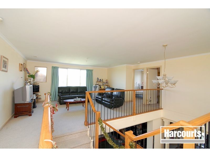 17 Winterton Court, Hallam VIC 3803