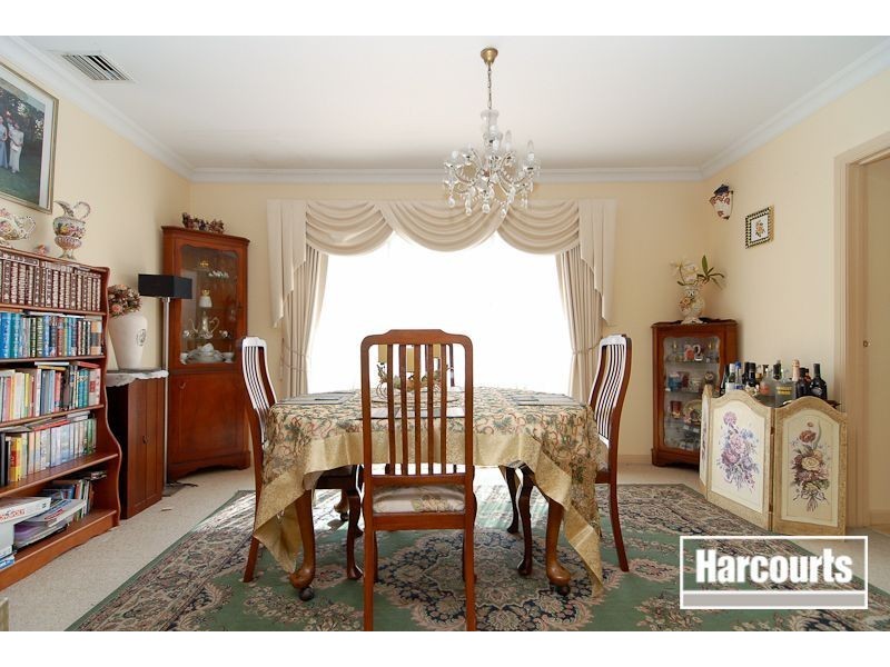 17 Winterton Court, Hallam VIC 3803