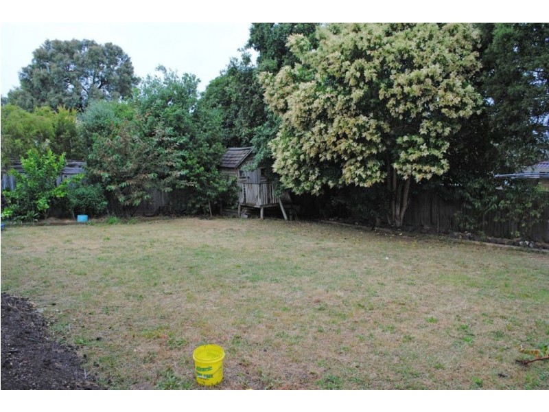 12 Pinetree close, Croydon VIC 3136
