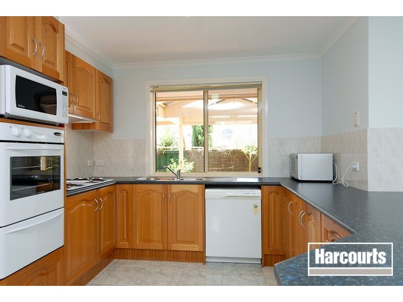 14 Kingston Avenue, Narre Warren South VIC 3805