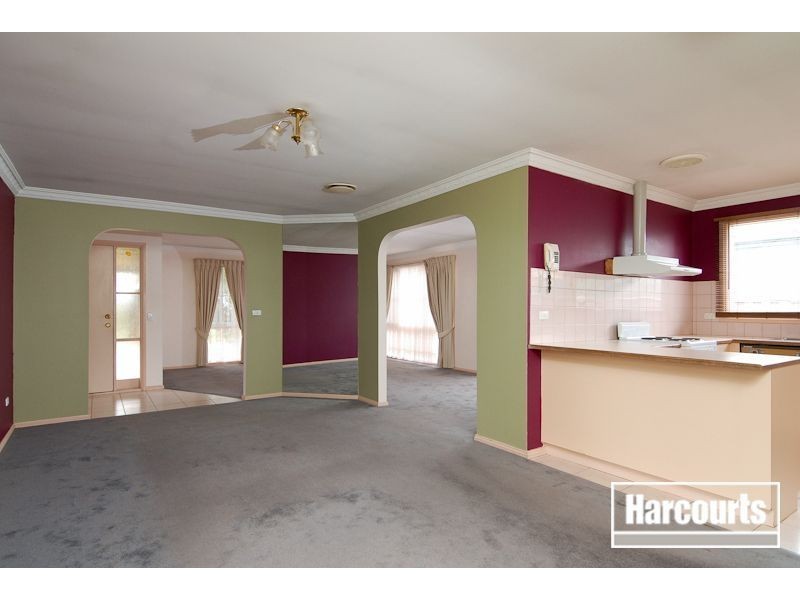 10 Huntington Drive, Hampton Park VIC 3976