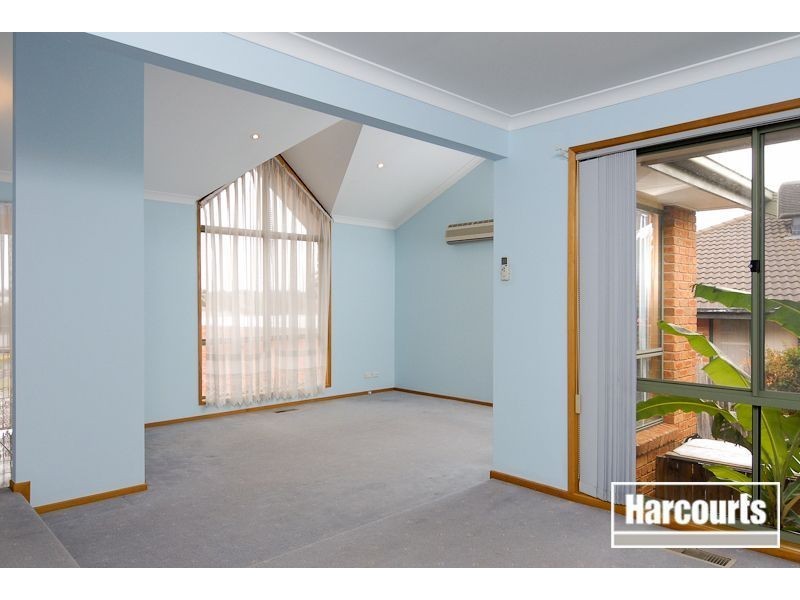 6 Bogong Close, Hallam VIC 3803