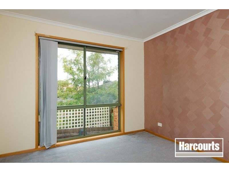 6 Bogong Close, Hallam VIC 3803