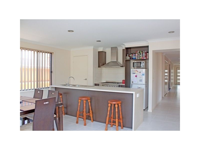 5 Banfield Place, Lyndhurst VIC 3975