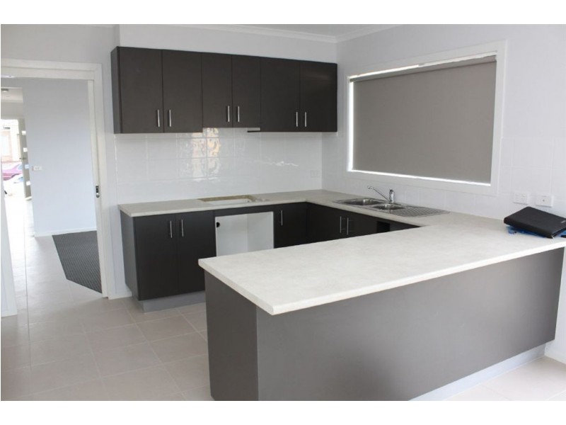 89 Selandra Boulevard, Clyde North VIC 3978