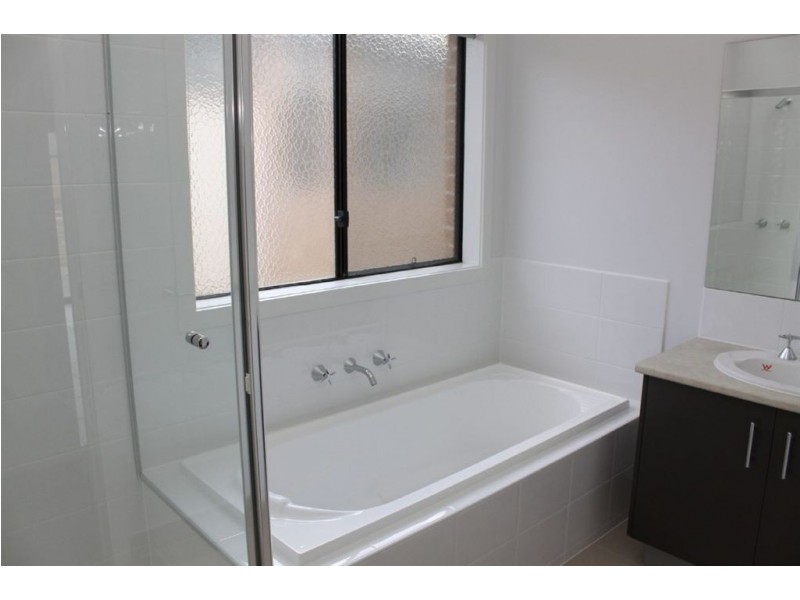 89 Selandra Boulevard, Clyde North VIC 3978