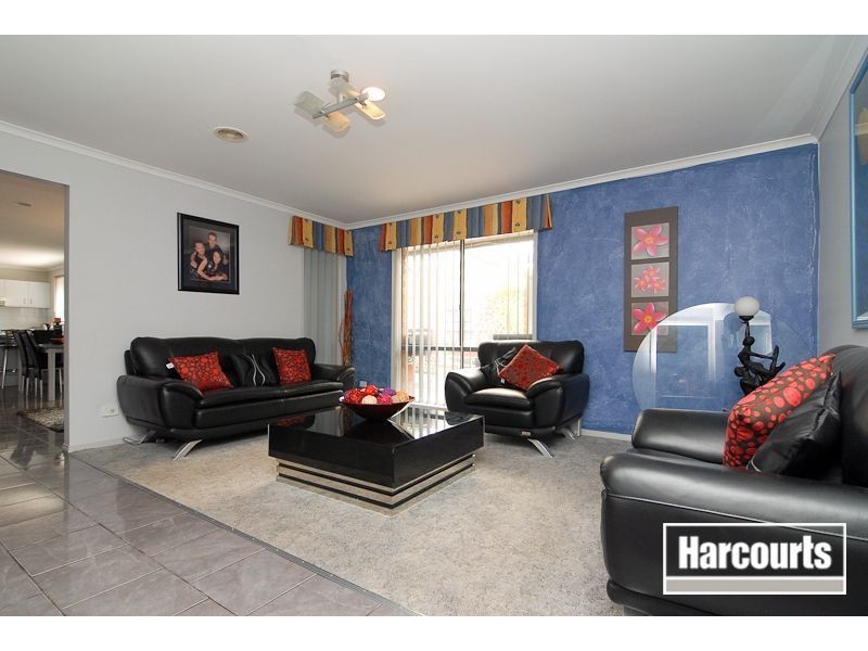 5 Belalie Close, Hampton Park VIC 3976