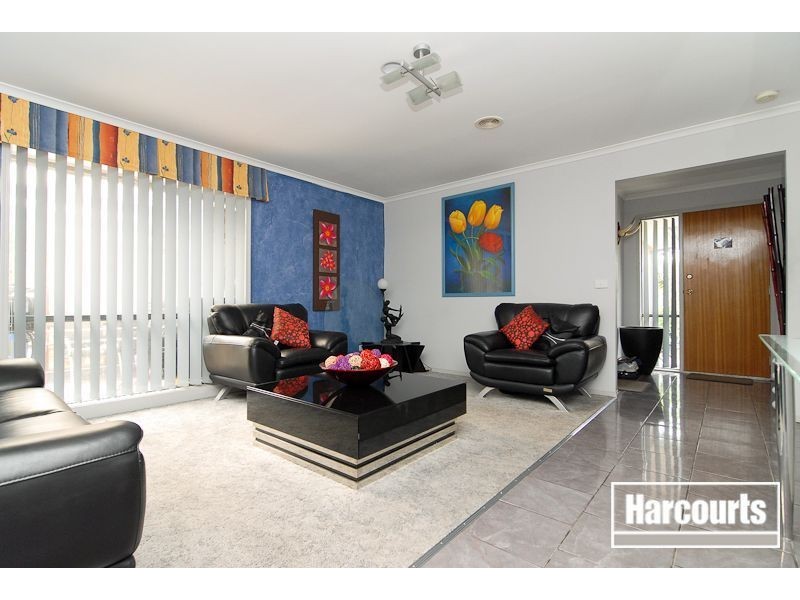 5 Belalie Close, Hampton Park VIC 3976