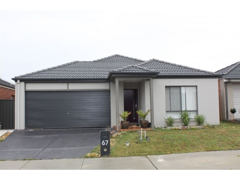 67 Sabel Drive, Cranbourne North VIC 3977
