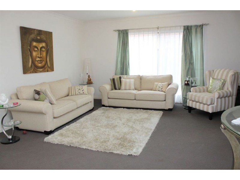 67 Sabel Drive, Cranbourne North VIC 3977