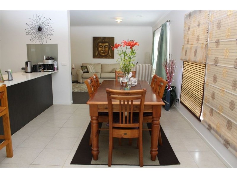 67 Sabel Drive, Cranbourne North VIC 3977