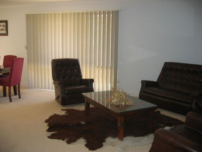 32 Astley Wynd, Lynbrook VIC 3975