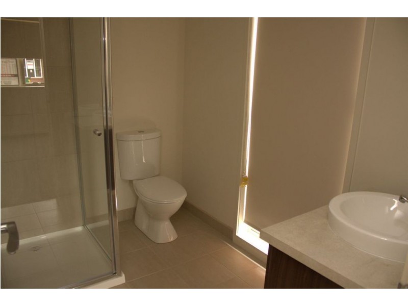 7 Rankin Close, Lynbrook VIC 3975