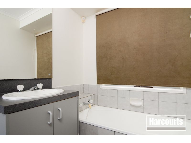 20 Edeys Run, Hampton Park VIC 3976