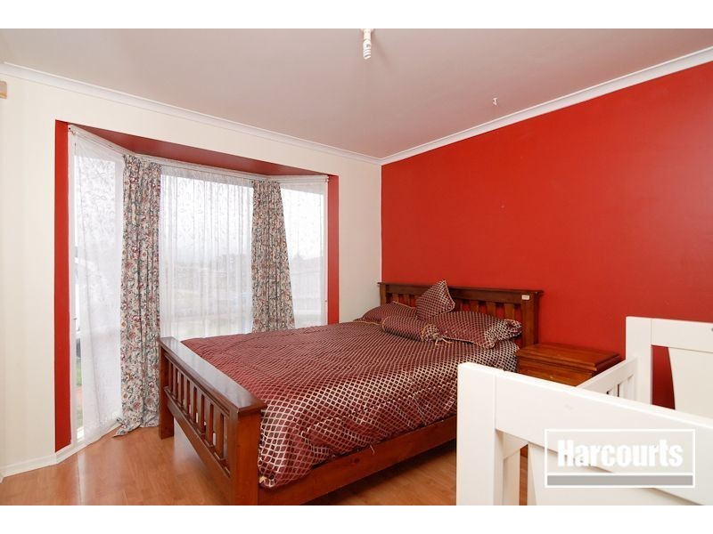 20 Edeys Run, Hampton Park VIC 3976