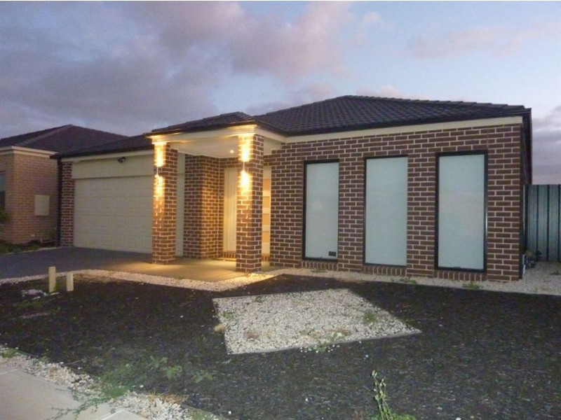 27 Locky Grove, Lyndhurst VIC 3975