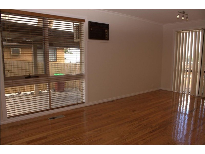 39 Matthew Flinders Avenue, Endeavour Hills VIC 3802