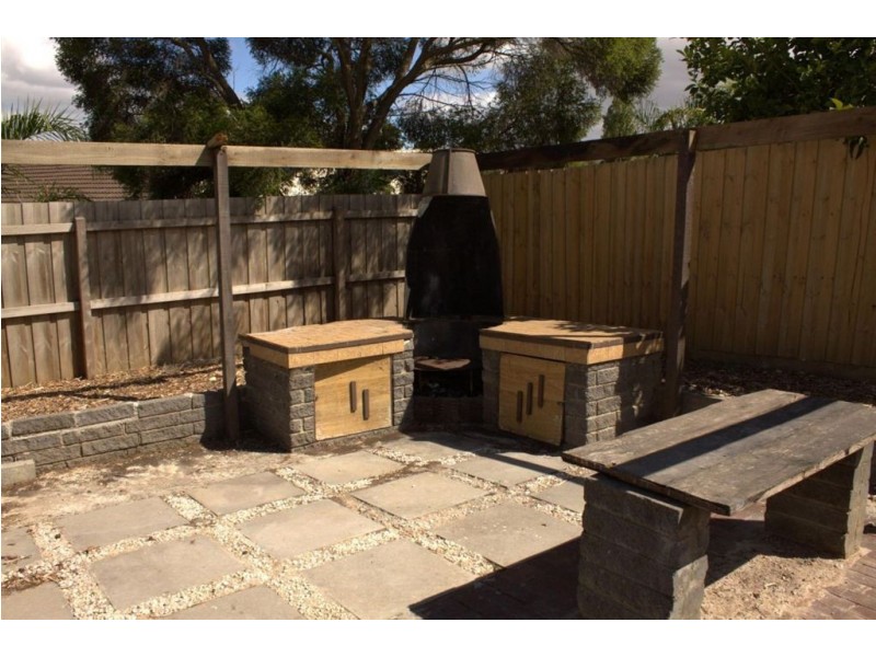 39 Matthew Flinders Avenue, Endeavour Hills VIC 3802