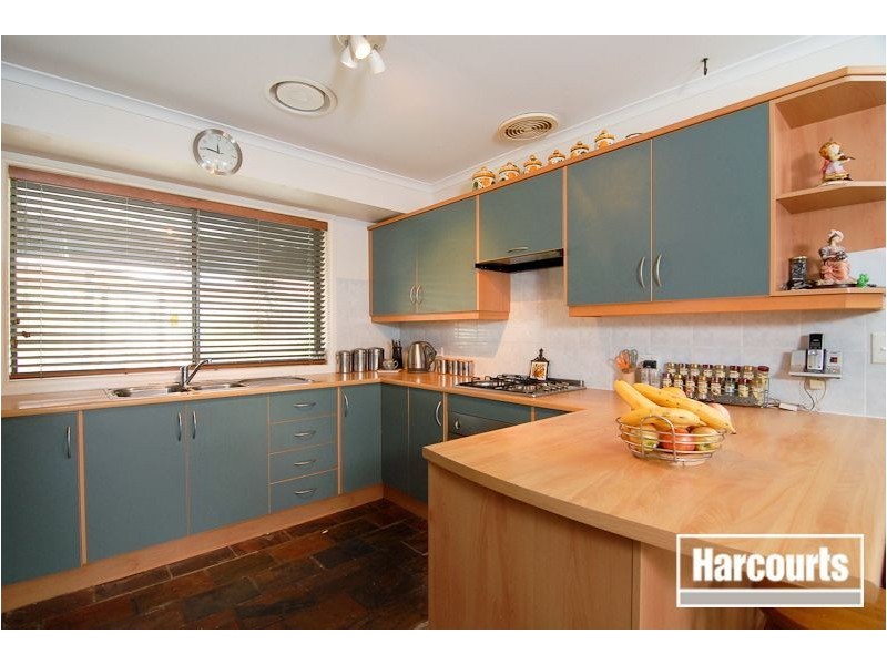 12 Pride Court, Hampton Park VIC 3976