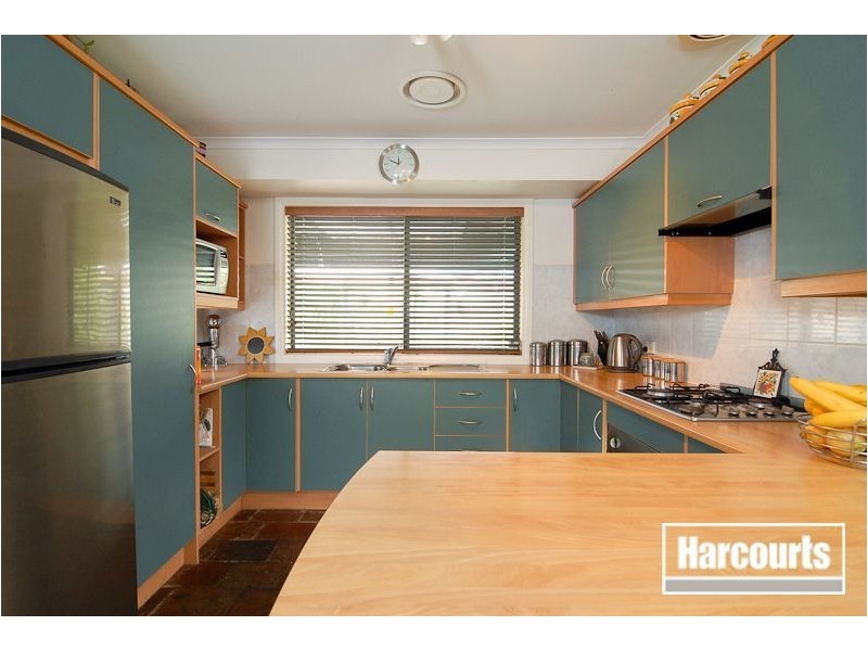 12 Pride Court, Hampton Park VIC 3976