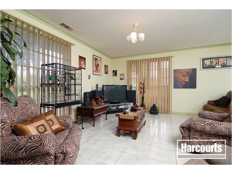 39 George Chudleigh Drive, Hallam VIC 3803