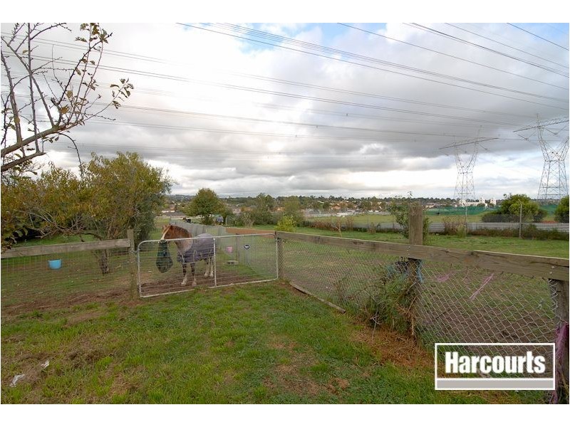 39 George Chudleigh Drive, Hallam VIC 3803