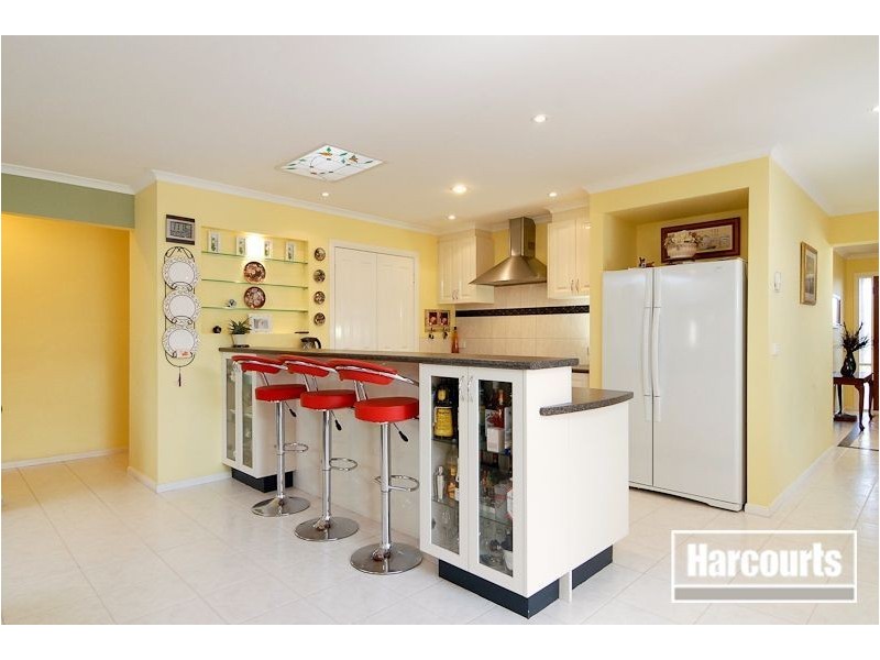 10 Liverpool Court, Narre Warren South VIC 3805