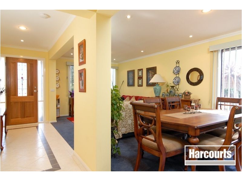 10 Liverpool Court, Narre Warren South VIC 3805