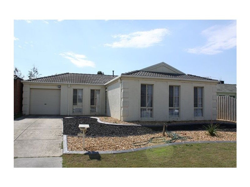 3 Woodside Close, Hampton Park VIC 3976