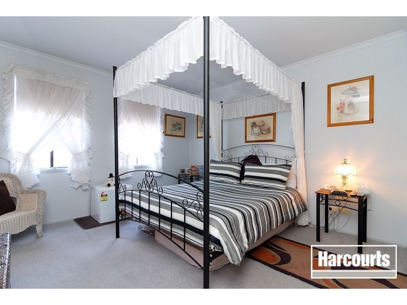 4 Edith Rise, Hampton Park VIC 3976