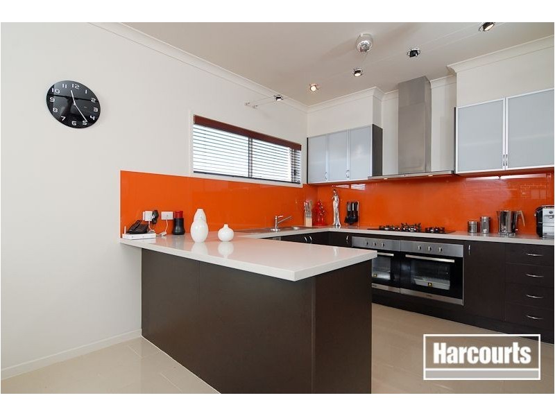 14 Hugden Close, Lyndhurst VIC 3975