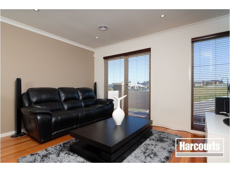 14 Hugden Close, Lyndhurst VIC 3975