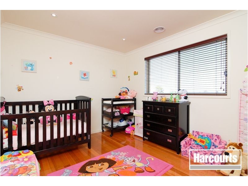 14 Hugden Close, Lyndhurst VIC 3975